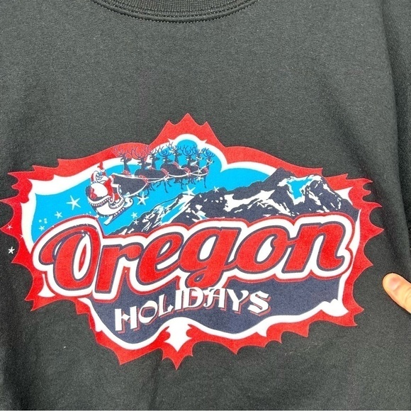 Oregon Holidays Santa Sleigh Mountain Cozy Pullover Crewneck Sweatshirt Large - Picture 9 of 12